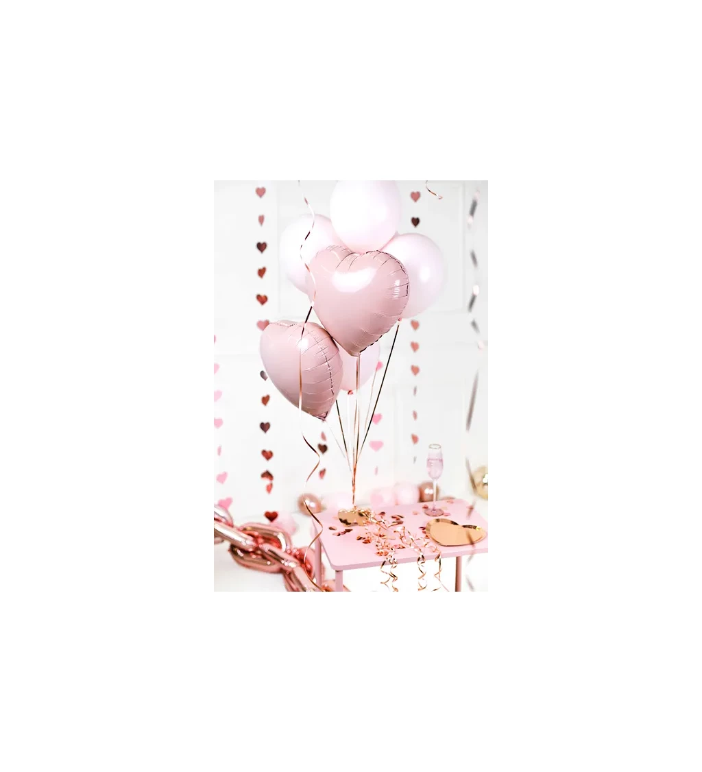 Světle růžový fóliový balónek ve tvaru srdce