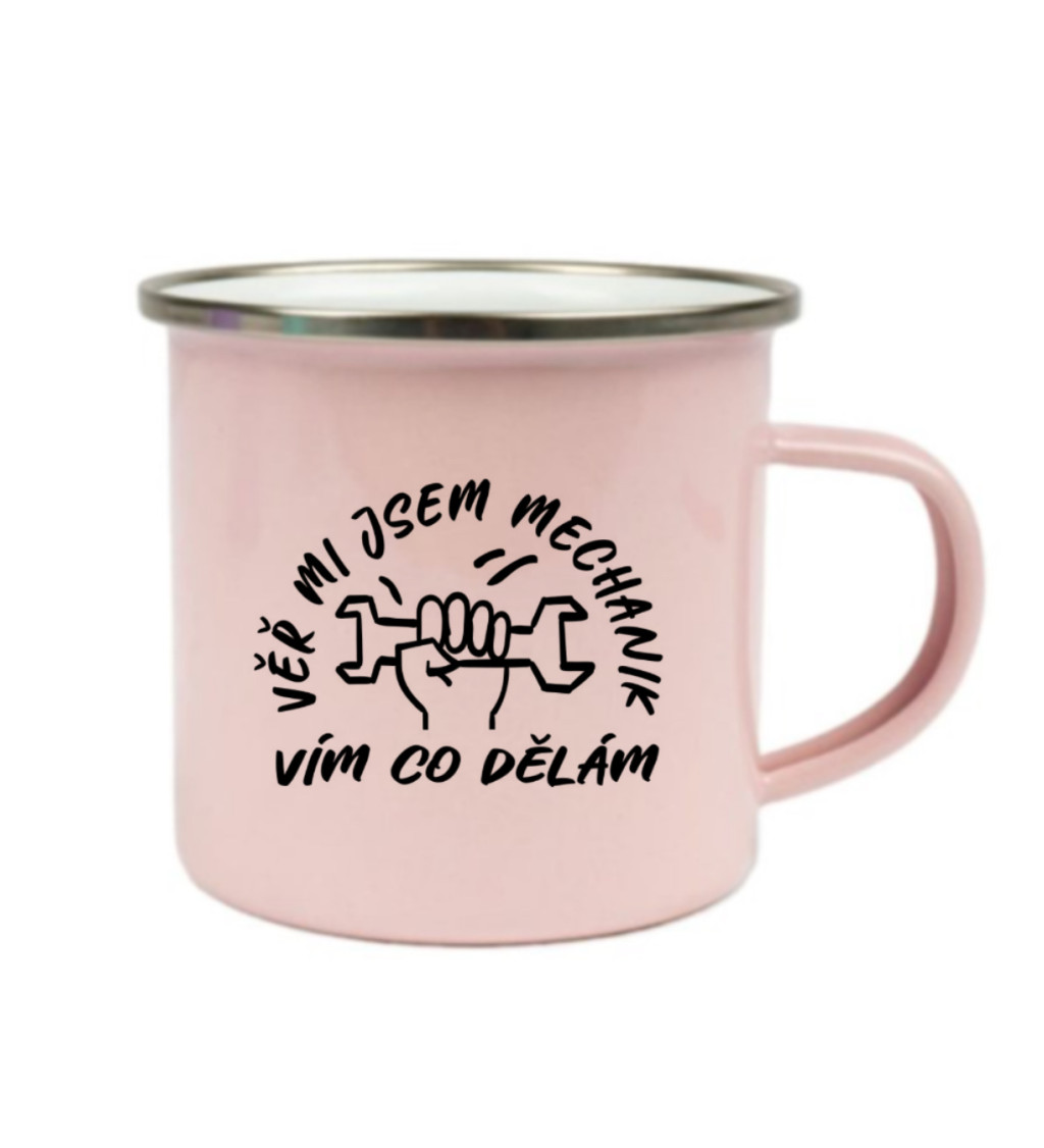 Růžový plecháček: Věř mi, jsem mechanik, vím co dělám