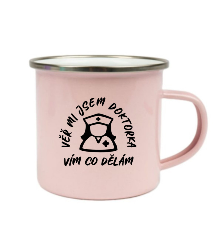 Růžový plecháček: Věř, jsem doktorka, vím co dělám