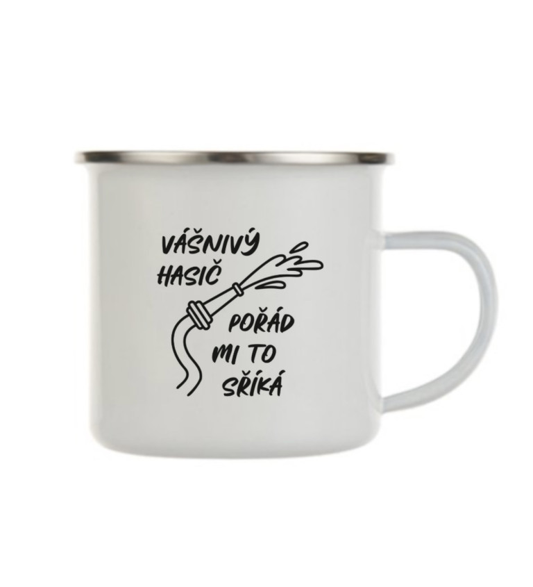 Plecháček bílý: Vášnivý hasič